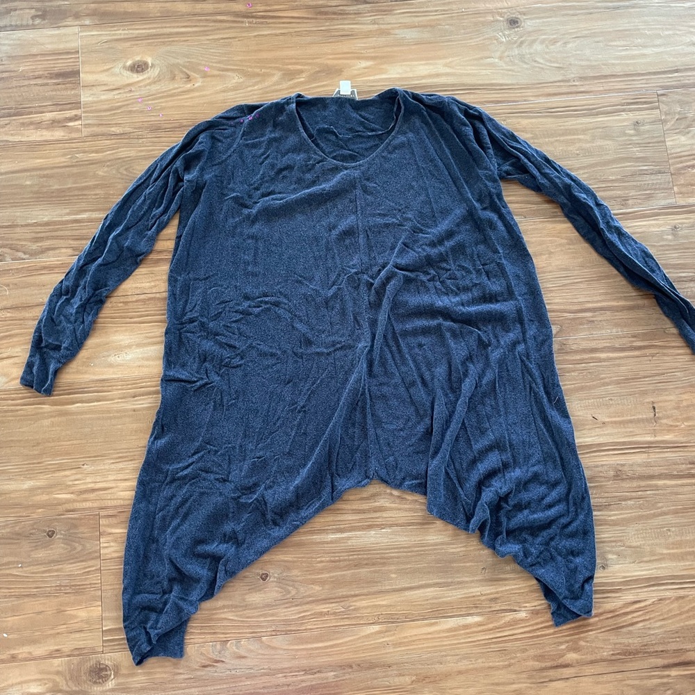 Witchery brand top